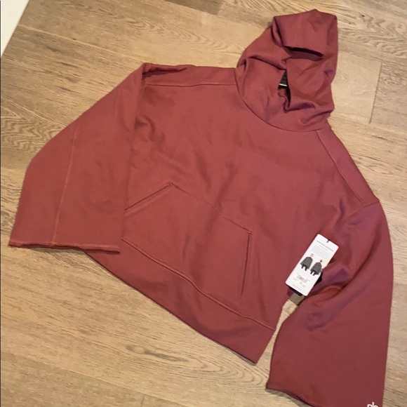 ALO Yoga Tops - ALO YOGA LOW KEY HOODIE